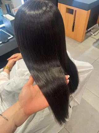 ミディアム 髪質改善・水素カラー ARIA（ému）のヘアスタイル