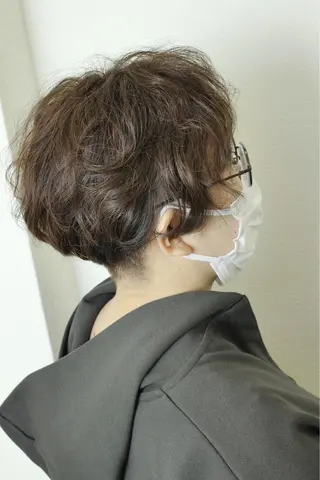 ショート カラー パーマ 土居 正季のヘアスタイル