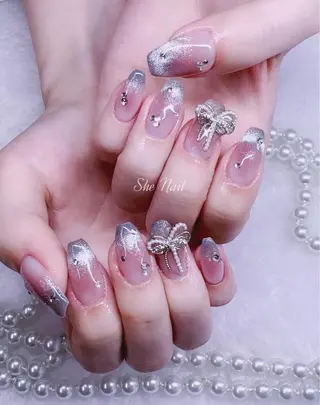 ネイル She   Nail所属・ISA_ BELLAのネイルデザイン