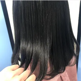 ミディアム 高木 麻知子のヘアスタイル