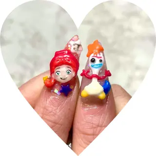 ネイル BINERVA所属・BINERVA nail salonのネイルデザイン