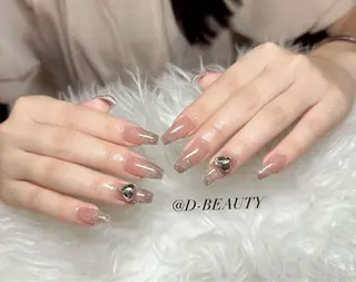ネイル D-BEAUTY Nailsalonのネイルデザイン
