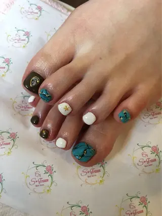 ネイル Nail Salon S-Traum所属・Nail Salon S-Traumのネイルデザイン