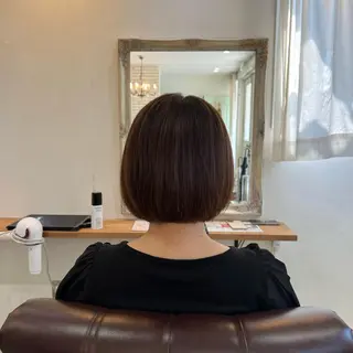 ショート 切りっぱなしボブ 👩🏼ミニボブのヘアスタイル