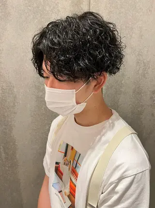ショート パーマ メンズ WARREN・TRICOMI    NEW YORK所属・瀧野 翔吾【メンズ特化】のヘアスタイル