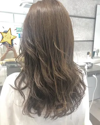 セミロング カラー MignonS 仙幸 大輔のヘアスタイル