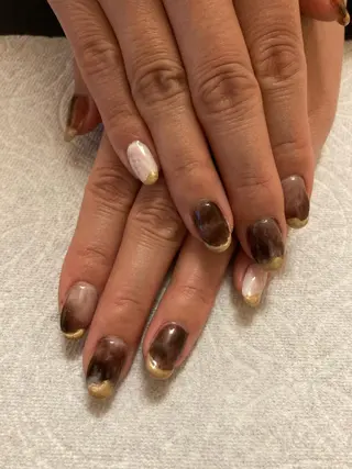 ネイル ECLAT エクラ所属・寺山 千鶴のネイルデザイン