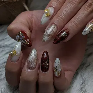 ネイル RUNWAY 　　の眉毛・アイブロウイメージ