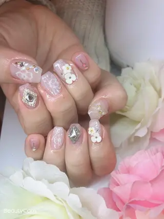 ミディアム ネイル 長さ出し専門 nynaのネイルデザイン