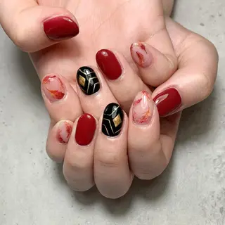 ネイル atelier　FIORITURA所属・FIORITURA aiのネイルデザイン