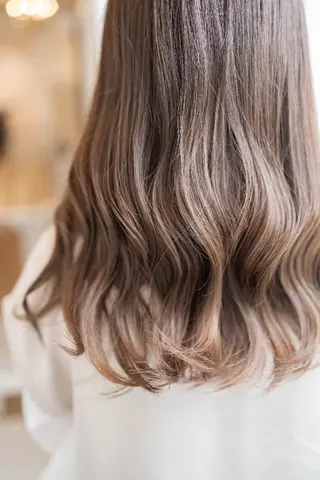 ロング カラー Lazo所属・Lazo/ 原弥和子のヘアスタイル