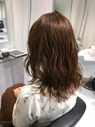 ミディアム 赤み消し韓国ヘア レイヤー縮毛🤍渡邉のヘアスタイル