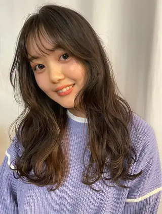 ロング COMILE 🌼 SUZUKAのヘアスタイル