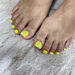 ネイル Hair salon Irie所属・與儀 知佳のネイルデザイン