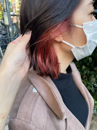 ミディアム カラー akane .のヘアスタイル