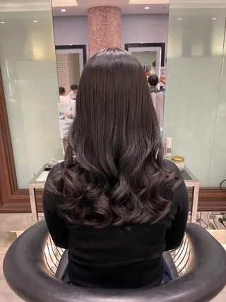 ロング パーマ コテ巻きパーマ 藤野佑成のヘアスタイル