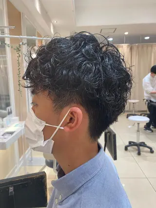 ショート パーマ メンズ メンズ特化型美容師 栗山勇人のヘアスタイル
