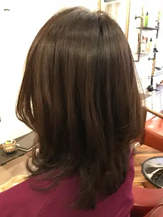 セミロング 口コミ評価4.9⭐︎ カワナベ　マサシのヘアスタイル