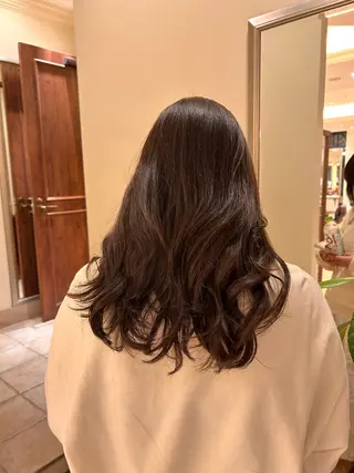 ロング BEAUTRIUM265所属・平野 枝莉のヘアスタイル