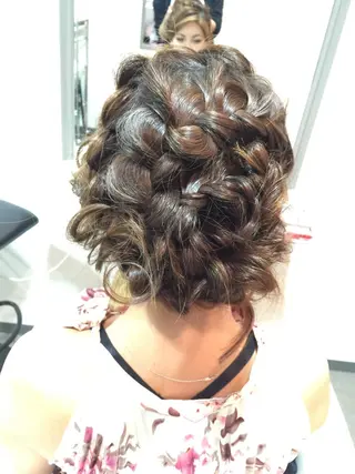 ヘアアレンジ 吉本 yoshimotoのヘアスタイル