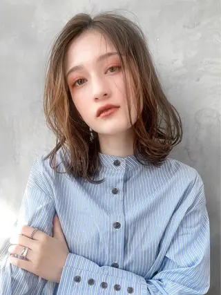 セミロング カラー SALOWIN所属・MA Iのヘアスタイル