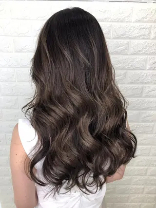 セミロング GO TODAYシェアサロン原宿Leap店所属・髪質改善 レイヤー Naoyaのヘアスタイル