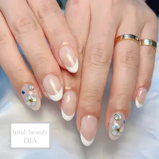 ネイル total beauty DIA所属・ネイリスト SHOKOのネイルデザイン