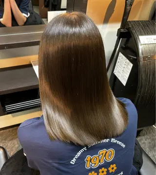 セミロング jlica hair サンフラワー通り所属・下河 美友のヘアスタイル