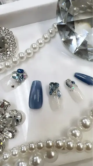 ネイル クイーンズネイル銀座所属・Queeens nailのネイルデザイン