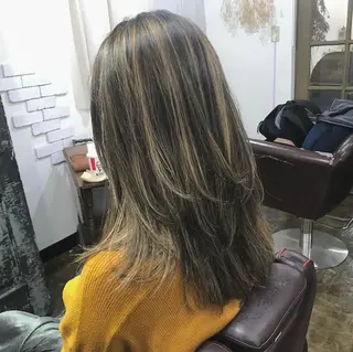 セミロング カラー chambre シャンブルのヘアスタイル