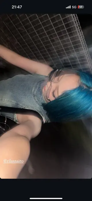 ミディアム カラー naito/ブリーチ /エクステ/縮毛のヘアスタイル