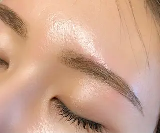 アイブロウ ani 【アニ】所属・ani 【アニ】 恵比寿のマツエク・マツパデザイン