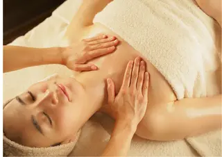 HONEY BEE所属・HONEY BEEのエステ・リラクイメージ