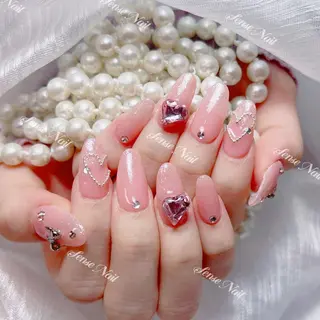 ネイル Kurieitibu 🍬Byu~tīのネイルデザイン