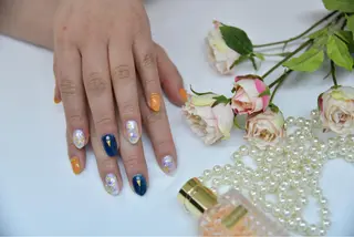 ネイル 東京セルフネイルサロン所属・M MIKIKOのネイルデザイン