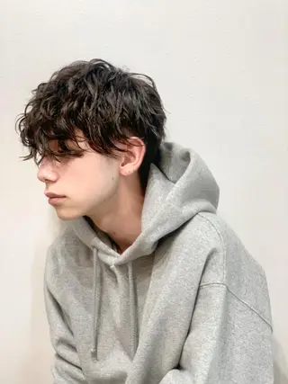 ミディアム パーマ メンズ メンズStylist 山根慧のヘアスタイル