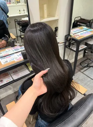 ロング カラー nijika/ カラーリスト🫧のヘアスタイル