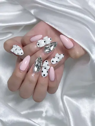 ネイル LEELA NAIL STUDIO所属・LEELA NAIL STUDIOのネイルデザイン