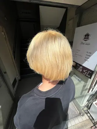 ショート カラー メンズ 艶髪/ハイトーン/ ヘアセット/モエノのヘアスタイル