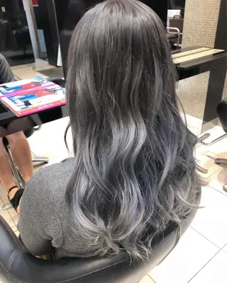 ロング カラー 女性リピ90%🍨 🩷佐藤みずきのヘアスタイル