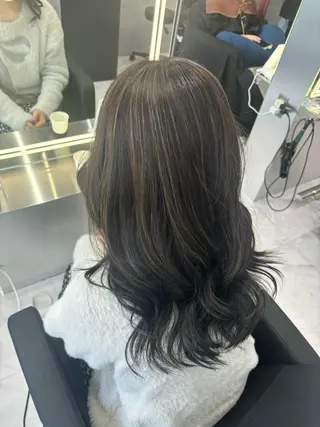 ミディアム CS made by SHACHU 栄所属・山田 瑛司のヘアスタイル