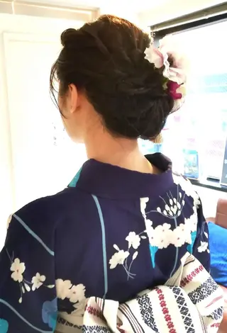 ヘアアレンジ Cyan 加藤 いずみのヘアスタイル