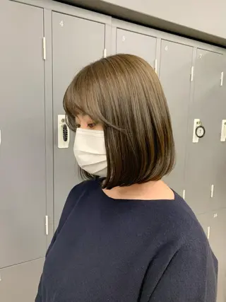 ミディアム 寺尾 綾乃のヘアスタイル