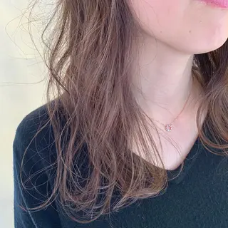 ロング カラー 加藤 綾華のヘアスタイル