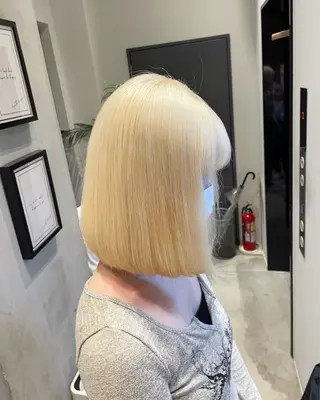 セミロング カラー 🤍haruna 🤍SUIのヘアスタイル