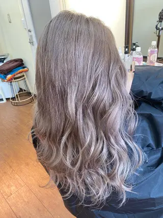 ロング カラー Crescere所属・小島 凜のヘアスタイル