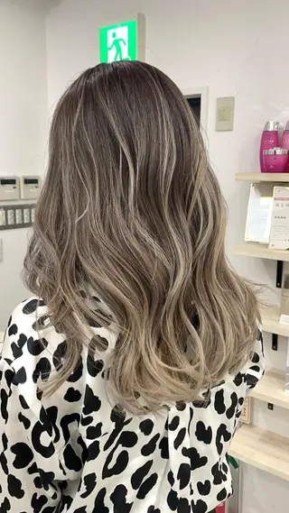 ミディアム gisele所属・小山 一之のヘアスタイル