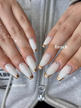 ネイル nail salon CAREY 🎀のネイルデザイン