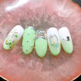 ネイル 奥園 良恵のネイルデザイン