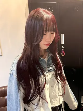 ロング Her所属・透明感カラー🫧/ Reinaのヘアスタイル